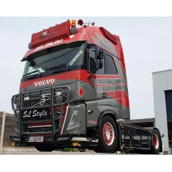 Tekno set van 2x Volvo FH5 globetrotter XL SL-logistics