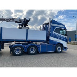 Tekno Volvo FH4 globetrotter 6x4 Crit Beulen