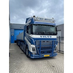 Tekno Volvo FH4 globetrotter 6x4 Crit Beulen