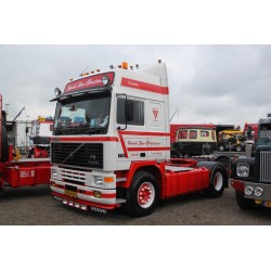 TEKNO Volvo F16 Globetrotter & Volvo FH16 Globetrotter XL Henrik Skov Christensen