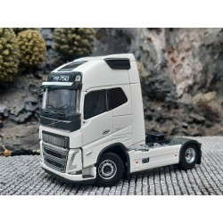 Tekno Basis Volvo FH5 Globetrotter XL 4x2