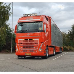 WSI VOLVO FH5 GLOBETROTTER 4X2 VAN DIJK