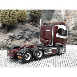 Tekno Volvo FH5 sleeperscab Disez Kergoat