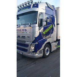 Tekno Volvo FH04 Globetrotter XL 4x2  Lechner