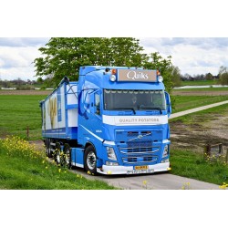 Tekno Volvo FH04 6x2 Quik's Quality Potatoes