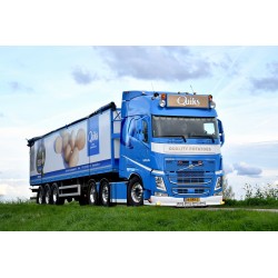 Tekno Volvo FH04 6x2 Quik's Quality Potatoes