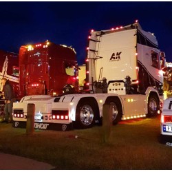 WSI SCANIA R HIGHLINE HAKULL