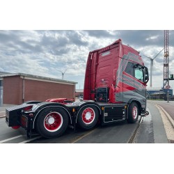 Tekno Volvo FH5 globetrotter XL 6x2 SL logistics