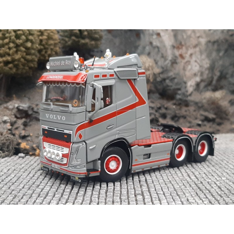 Tekno Volvo FH5 sleepers cab 6x2 Michiel de Roy