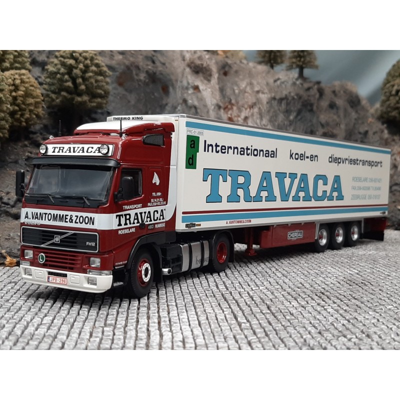Tekno Volvo FH12 Globetrotter Travaca met 3-assige koeloplegger