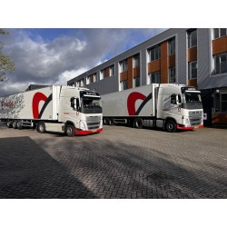 Tekno Volvo FH05 4x2 Martens Logistiek