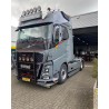 Tekno Volvo FH04 Globetrotter XL Weeda 4x2 set