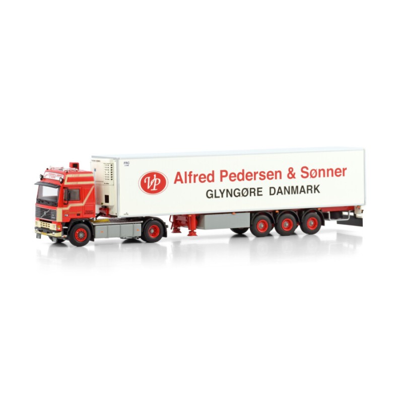 WSI VOLVO F12 GLOBETROTTER 4X2 ALFRED PEDERSEN