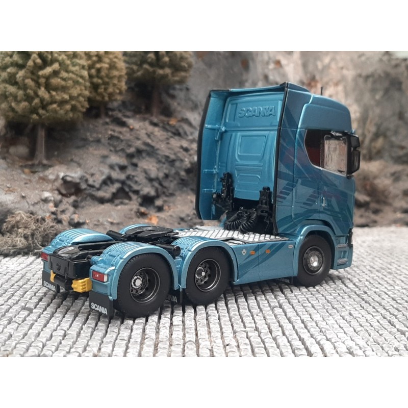 プイタ SCANIA3台&Tekno1台セット Truck Spare Parts for Scania 112 / 113 /114 / 124 / 144