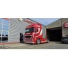 Tekno Volvo FH05 Globetrotter XL Peeters