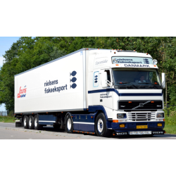 Tekno Volvo FH12 Globetrotter XL Nielsens Fiskeeksport
