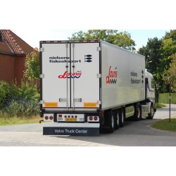 Tekno Volvo FH12 Globetrotter XL Nielsens Fiskeeksport