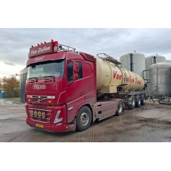 WSI VOLVO FH5 SLEEPER CAB Van Zuilen Texel B.V
