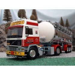WSI Volvo F16 Globetrotter J.B. van Roosendaal - Rijen ( EXCLUSIEF voor AE MODELTRUCKS )