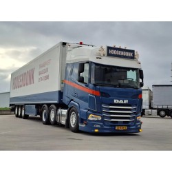 Tekno DAF XF 6x2 Hoogendonk Transport