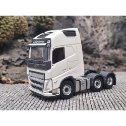Tekno TB Volvo FH05 Globetrotter XL 6x2