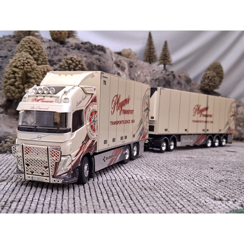 Tekno Volvo FH05 Globetrotter XL Pleyms