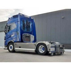 Tekno Volvo FH05 Globetrotter XL JT Trans