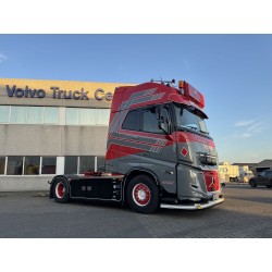 Tekno Volvo FH Aero 500 SL Logistics