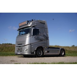 WSI VOLVO FH AERO GLOBETROTTER XL Repinski