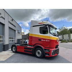 Tekno Mercedes E-Actros Procabin Simon Loos