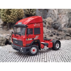Tekno Iveco Set met Iveco Turbostar 4x2 & Iveco S-Way