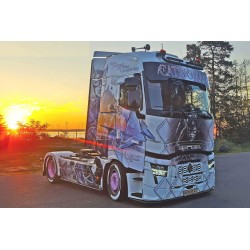 WSI RENAULT TRUCKS T HIGH EVO Popp Fahrzeugbau - Catwoman