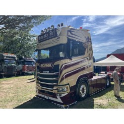 Tekno Scania NGS Highline Ferrario