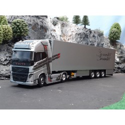 Tekno Volvo FH4 globetrotter XL Sarantos