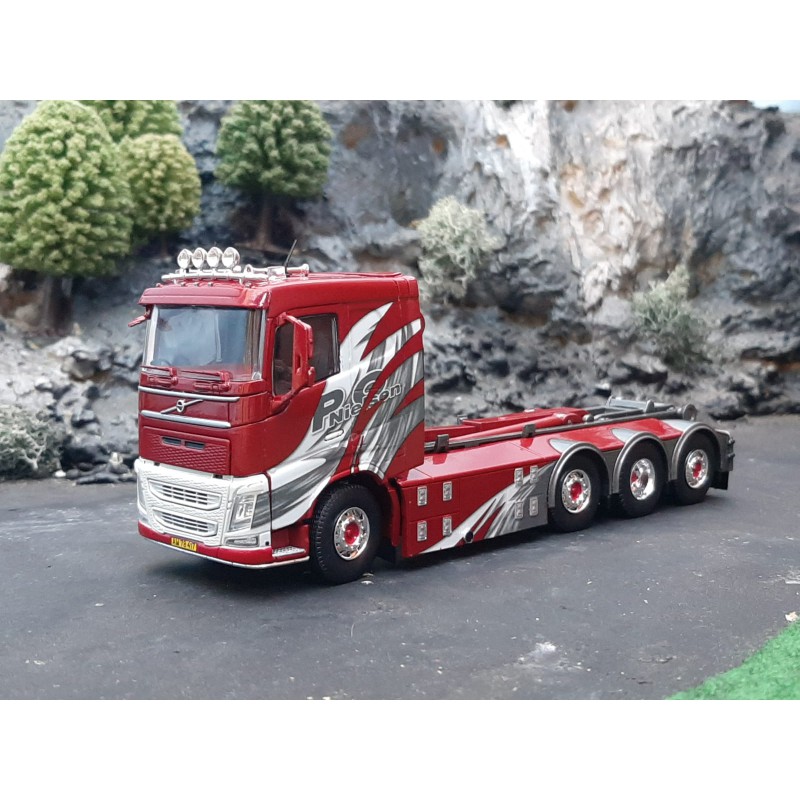 Tekno Volvo FH4 low roof P.O. Nielsen